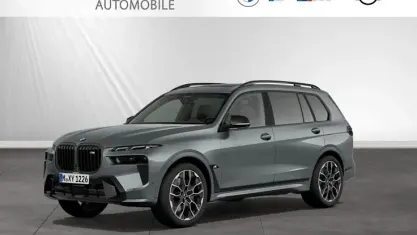 Gebraucht BMW X7 M Sport 530 PS (389 kW) 2025 Skyscraper grau metallic SUV