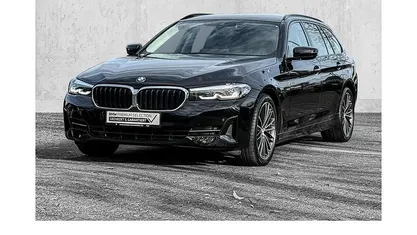 Schwarz Gebraucht 2022 BMW 530 Kombi | 33.990 € (Superpreis)