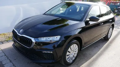 Gebraucht Skoda Scala Selection 150 PS (110 kW) 2025 Kleinwagen