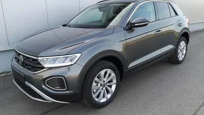 Gebraucht 2025 VW T-Roc Life SUV | 32.490 € (Guter Preis)