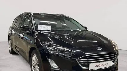 Obsidianschwarz metallic Gebraucht 2022 Ford Focus Titanium Kombi | 12.490 € (Superpreis)