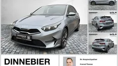 Silber (metallic) Neu 2025 Kia Ceed Limousine | 26.980 € (Fairer Preis)