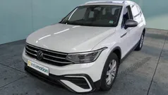 Weiß Gebraucht 2022 VW Tiguan Allspace Life SUV | 30.733 € (Guter Preis)