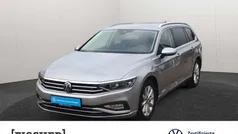Silber Gebraucht 2024 VW Passat Elegance Kombi | 33.922 € (Fairer Preis)