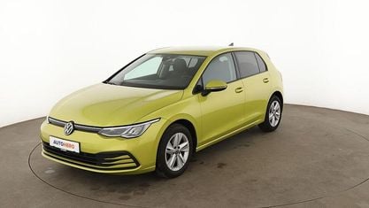 Używany VW Golf VII Life 2020 Żółty Sedan/Limuzyna