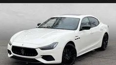 Weiß Gebraucht 2023 Maserati Ghibli Coupé | 79.999 € (Superpreis)