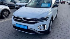 Weiss Gebraucht 2023 VW T-Roc Style SUV | 28.298 € (Fairer Preis)
