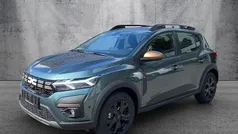 Cedar green Neu 2025 Dacia Sandero Extreme Kleinwagen | 18.570 € (Fairer Preis)