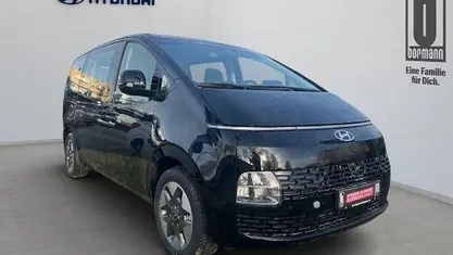 Gebraucht 2024 Hyundai Staria Trend Van / Kleinbus | 45.990 € (Guter Preis)