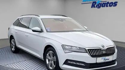 Moonweiss metallic Gebraucht 2020 Skoda Superb Ambition Kombi | 22.480 € (Superpreis)