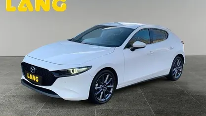 Arctic white Gebraucht 2021 Mazda 3 Selection Limousine | 20.990 € (Fairer Preis)