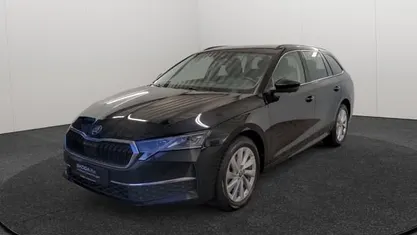 Używany Skoda Octavia Selection 150 KM (110 kW) 2025 Czarny Kombi