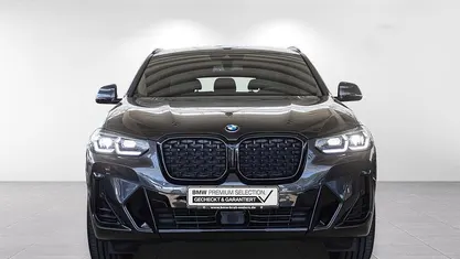 Grau Gebraucht 2025 BMW X4 Performance SUV | 51.600 € (Guter Preis)