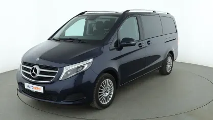 Gebraucht Mercedes V220 Edition 163 PS (119 kW) 2019 Blau Van / Kleinbus