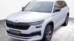 Weiss Gebraucht 2023 Skoda Kodiaq SportLine SUV | 34.490 € (Guter Preis)