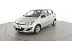 Silber Gebraucht 2014 Hyundai i20 Edition Limousine | 7.650 € (Fairer Preis)