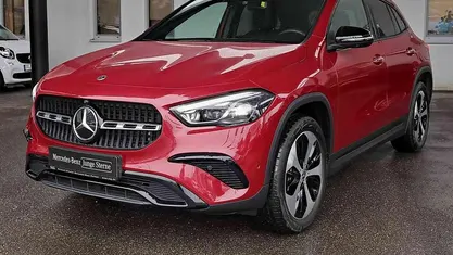 Manufaktur lack manufaktur patag Gebraucht 2024 Mercedes GLA250 Progressive SUV | 39.970 € (Fairer Preis)
