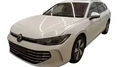Gebraucht VW Passat Elegance 204 PS (150 kW) 2025 Weiß Kombi