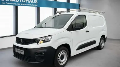 Gebraucht Peugeot Partner Premium 102 PS (75 kW) 2021 Weiß Van / Kleinbus