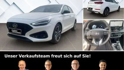 Weiss Gebraucht 2025 Hyundai i30 Advantage Limousine | 24.880 € (Fairer Preis)