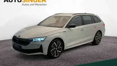 Moonweiß perleffekt Gebraucht 2024 Skoda Octavia SportLine Kombi | 34.890 € (Fairer Preis)