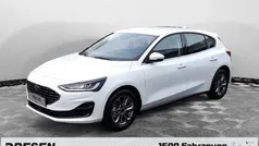 Weiss Gebraucht 2024 Ford Focus Titanium Limousine | 21.750 € (Superpreis)