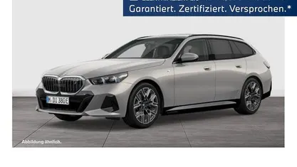 Gebraucht BMW i5 M Sport 250 kW (340 PS) 2025 Grau Kombi