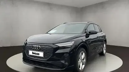 Mythosschwarz metallic Gebraucht 2022 Audi Q4 e-tron Advanced SUV | 30.900 € (Guter Preis)
