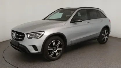Gebraucht Mercedes GLC200 197 PS (144 kW) 2022 Silber SUV
