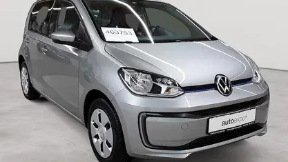Tungsten silver metallic Gebraucht 2020 VW e-up! Kleinwagen | 10.990 € (Guter Preis)