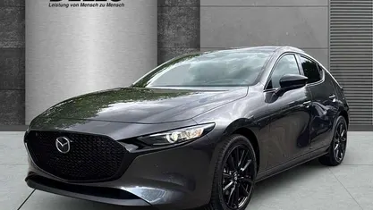 Grau Gebraucht 2025 Mazda 3 Center-Line Limousine | 25.990 € (Fairer Preis)