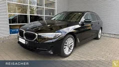 Schwarz ii Gebraucht 2021 BMW 520 Sport Line Kombi | 27.987 € (Guter Preis)