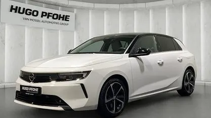 Weiß Gebraucht 2022 Opel Astra Business Elegance Limousine | 19.850 € (Fairer Preis)