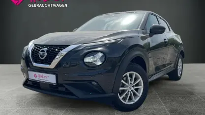 Gebraucht Nissan Juke N-Connecta 114 PS (83 kW) 2022 Black metallic (metallic) SUV