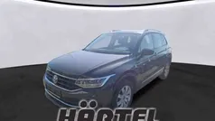 Uranograu (grey), solid Gebraucht 2021 VW Tiguan Life SUV | 27.600 € (Fairer Preis)