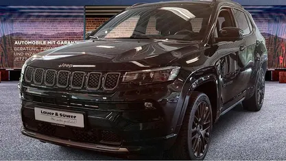 Begagnad Jeep Compass 241 HK (177 kW) 2022 Svart SUV