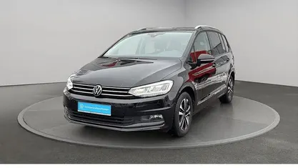 Schwarz Gebraucht 2020 VW Touran United Van / Kleinbus | 20.890 € (Fairer Preis)