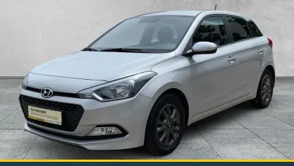 Gebraucht Hyundai i20 YES! 84 PS (61 kW) 2018 Silber Limousine