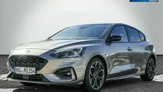 Beige metallic Gebraucht 2019 Ford Focus ST-Line Kleinwagen | 15.900 € (Fairer Preis)