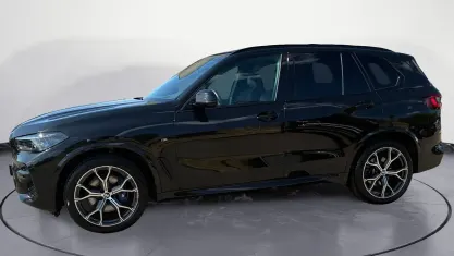 Gebraucht BMW X5 Performance 286 PS (210 kW) 2023 Schwarz SUV