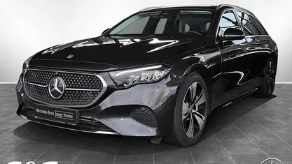 Gebraucht Mercedes E300 Avantgarde 204 PS (150 kW) 2024 Metalliclack graphitgrau Kombi