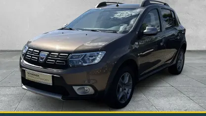Gebraucht Dacia Sandero Prestige 90 PS (66 kW) 2019 Braun Limousine