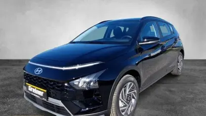 Gebraucht Hyundai Bayon Trend 101 PS (74 kW) 2025 5 türen SUV