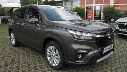 Grau Neu 2025 Suzuki SX4 S-Cross SUV | 23.990 € (Guter Preis)