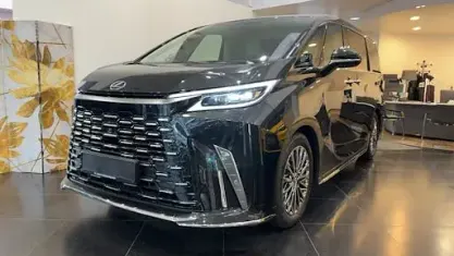 Neu Lexus LM350h Luxury Line 250 PS (183 kW) 2025 Graphite black Van / Kleinbus