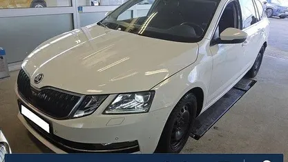 Gebraucht Skoda Octavia Style 190 PS (139 kW) 2019 Candyweiss Kombi
