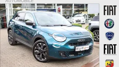 Gebraucht Fiat 600 La Prima 101 PS (74 kW) 2024 Dunkelgruen SUV