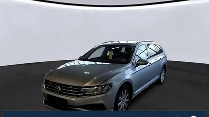 Gebraucht VW Passat Conceptline 150 PS (110 kW) 2022 Kombi