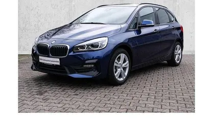 Gebraucht BMW 218 Advantage 136 PS (100 kW) 2021 Blau Van / Kleinbus
