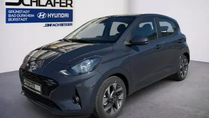 Gebraucht Hyundai i10 Trend 63 PS (46 kW) 2024 Aurora grey / met Kleinwagen